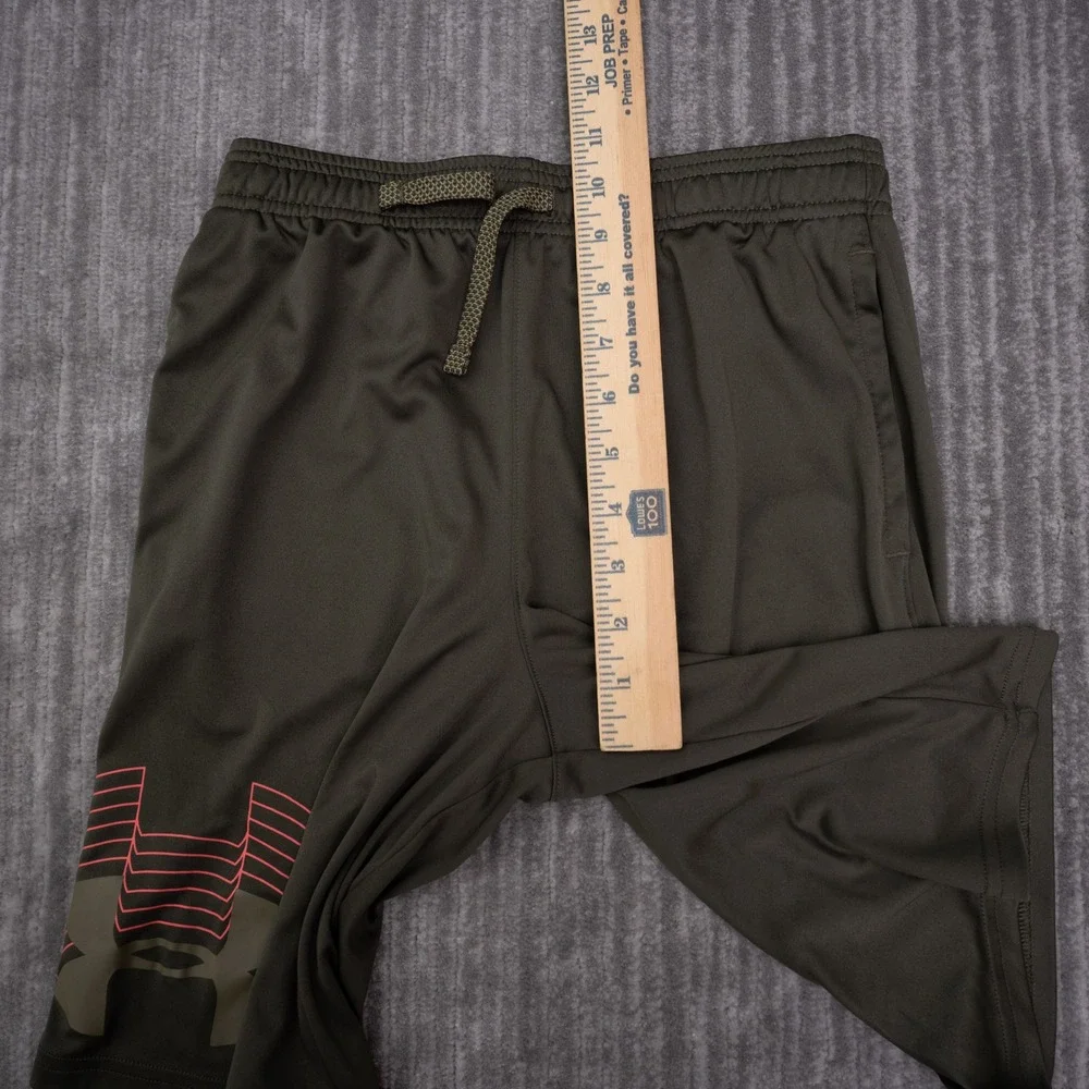 Under Armour Shorts Boys YXL Green Excellent HeatGear Graphic Athletic Loose Fit